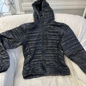 Patagonia Lightweight Packable Down Puffer - Black Size Small